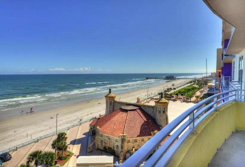 Wyndhams Ocean Walk Resort