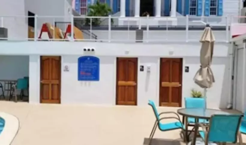 استراحتگاه Hilltop Villas At Bluebeard S Castle