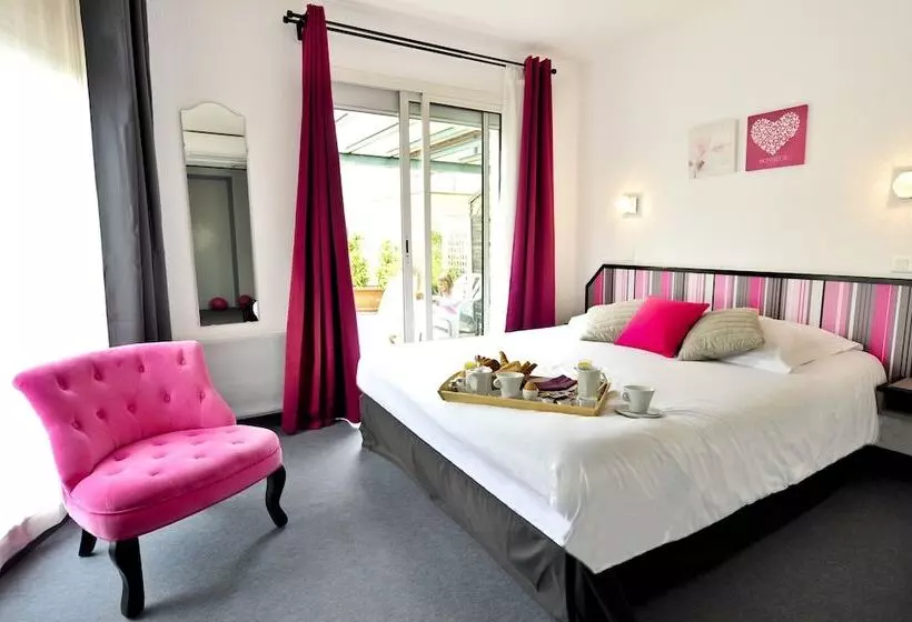 هتل Amadour Hôtel