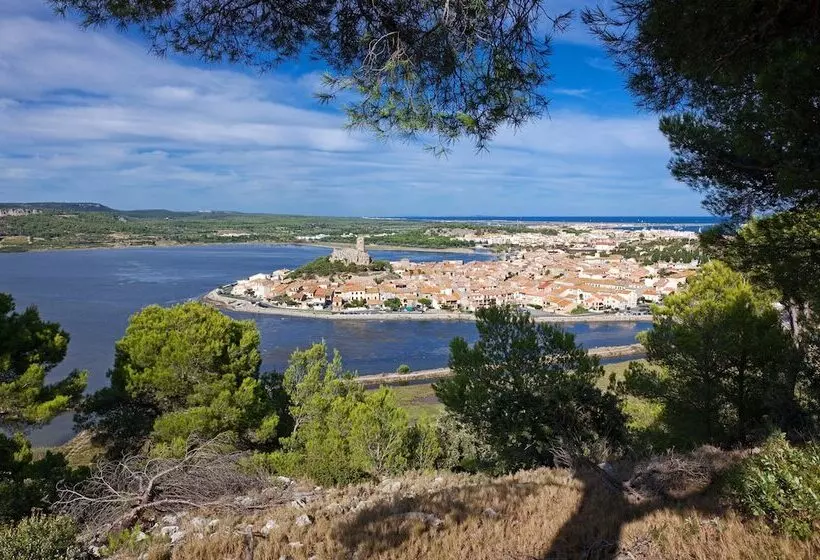 ホテル Château Les Carrasses