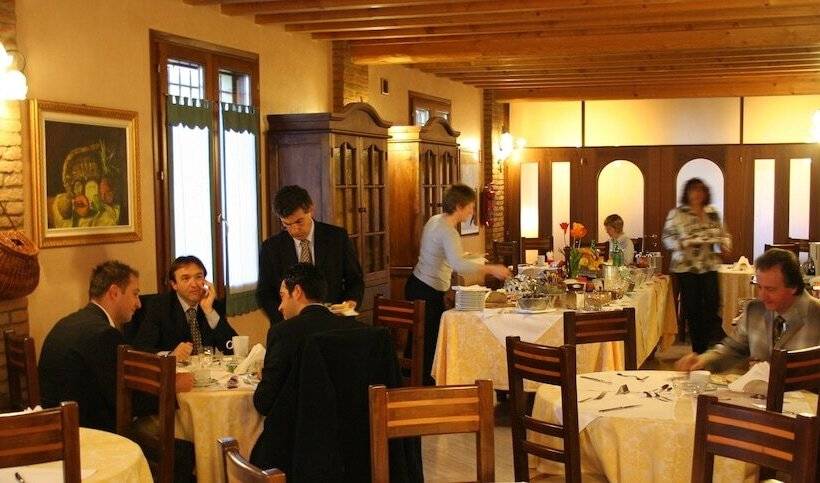 Отель Corte Vecchia