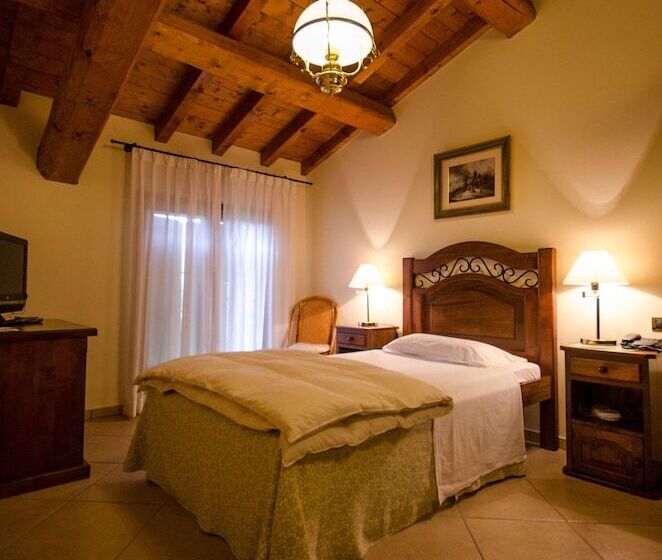 Отель Corte Vecchia