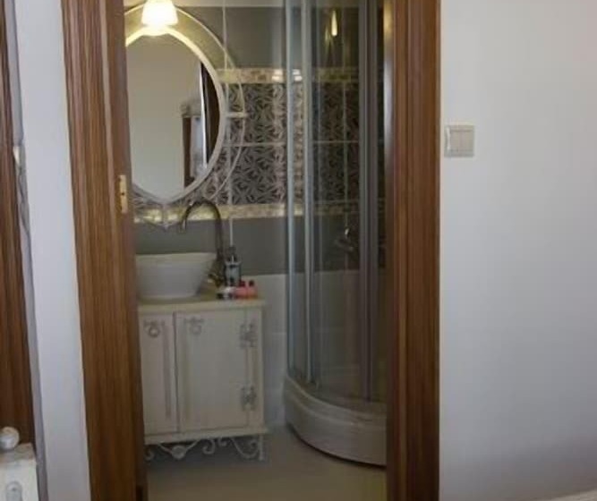 ホテル Des Etrangers   Special Category