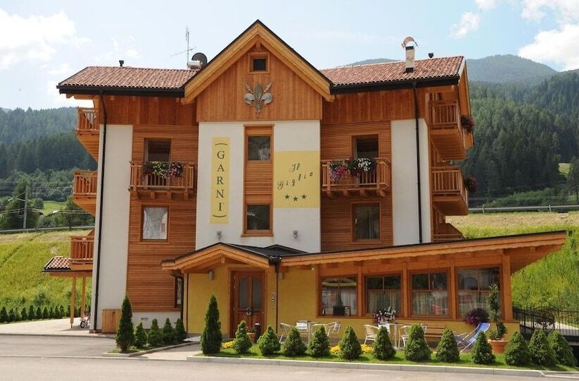 ホテル Garnì Il Giglio