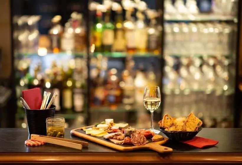 בית מלון כפרי Hôtel Confort Le Moulin Rouge