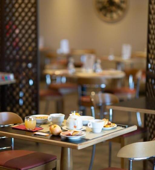 فندق Hôtel Confort Le Moulin Rouge