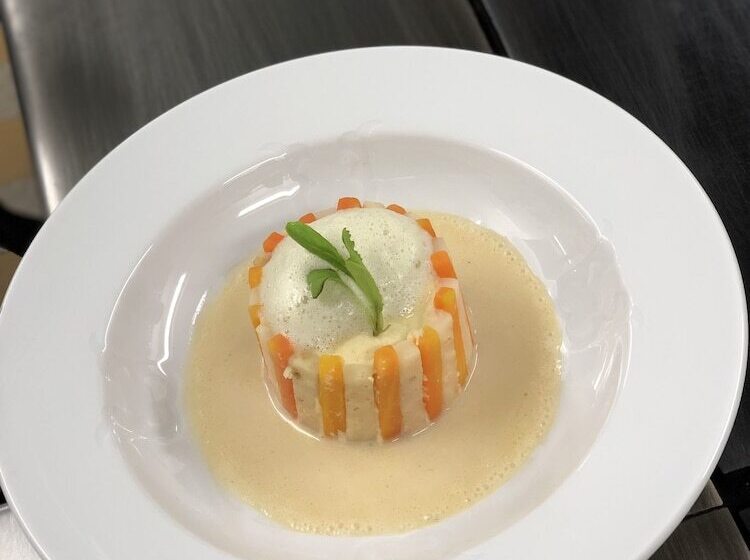 Отель Hôtel La Table 2 Giffon