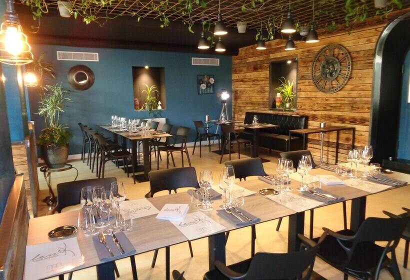 Отель Hôtel La Table 2 Giffon