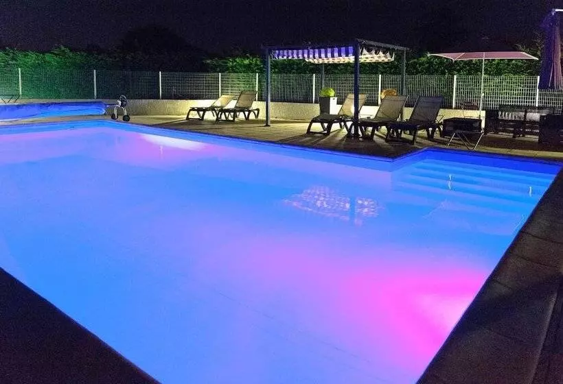 هتل Logis Hôtel Le Mistral Restaurant Montélimar Sud