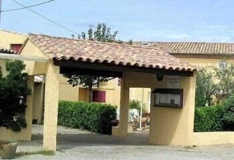 هتل Logis Hôtel Le Mistral Restaurant Montélimar Sud