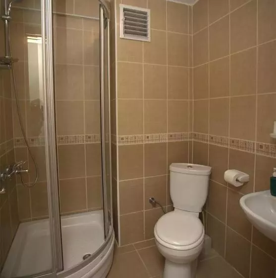 Lyon Hotel İstanbul