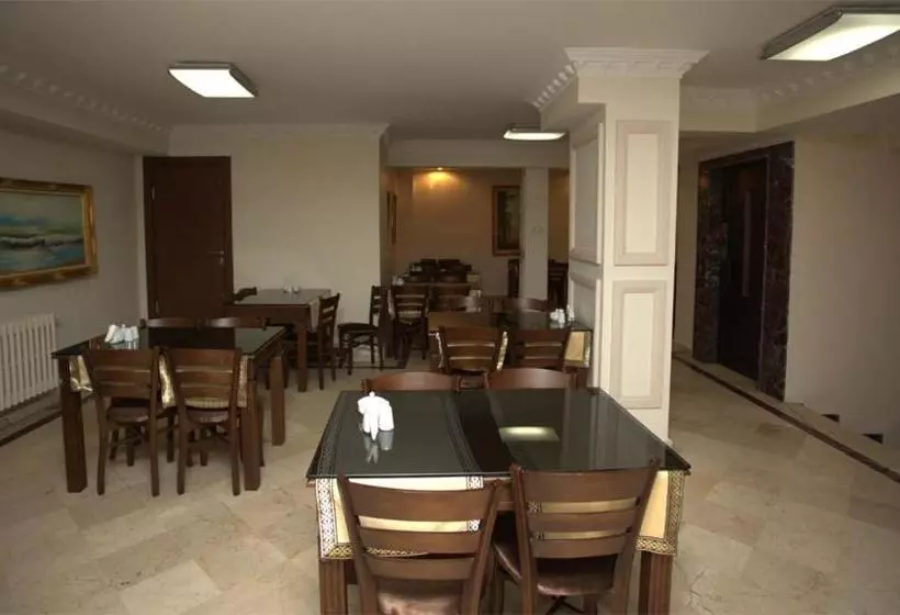 Lyon Hotel İstanbul