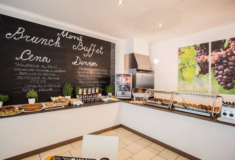 Szálloda Mokambo Shore Design