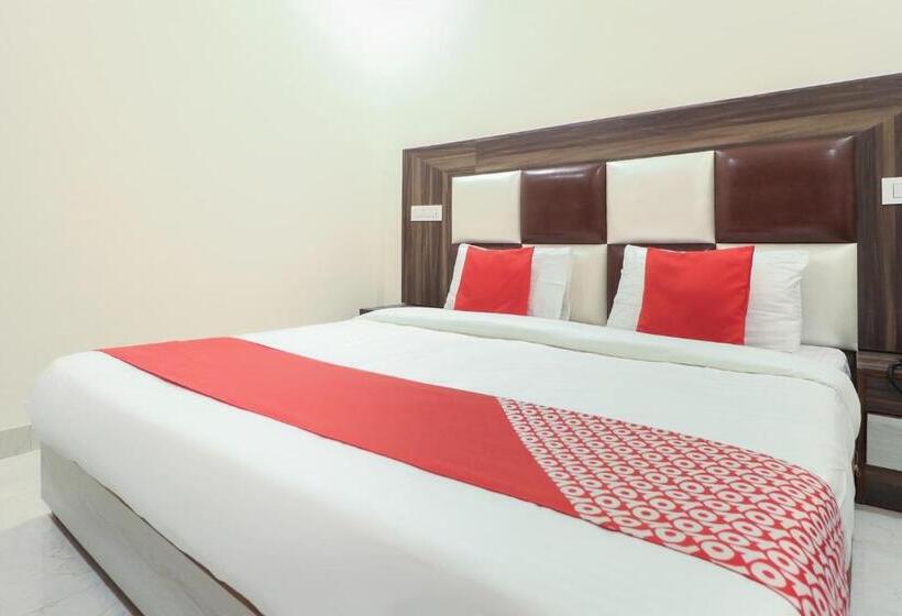 Capital O Hotel Woods In