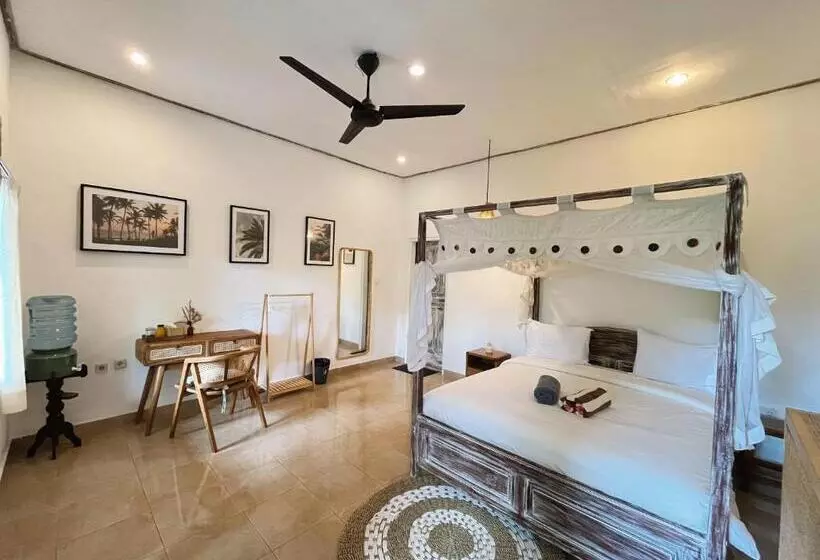 پانسیون Adi S Bungalow