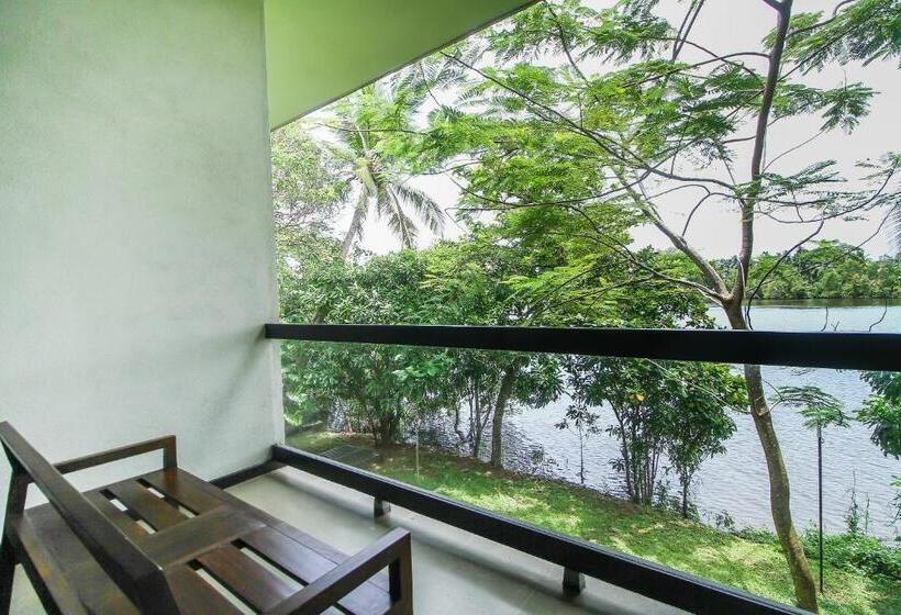 Hotel Rimakvin River Edge Resort & Banquet