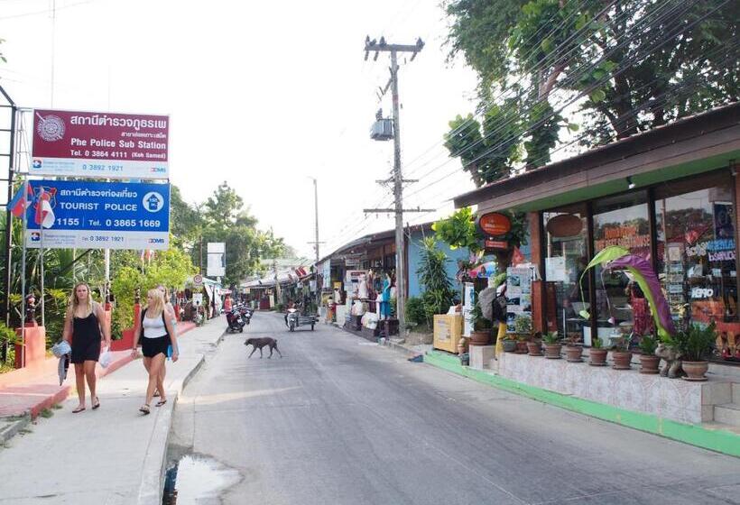 Pensió Samed Runa Village