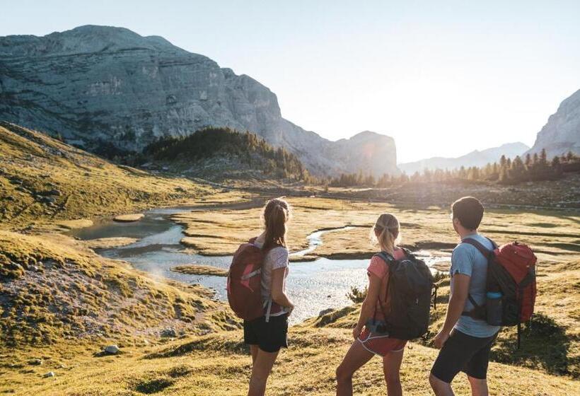 Bella Vista Hotel Emma