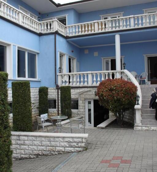 Blue Villa Appartement House