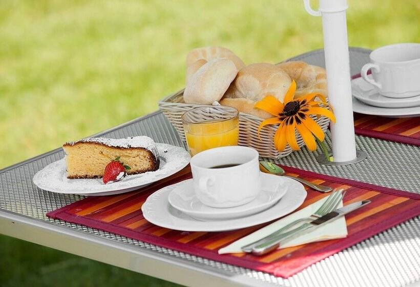 فندق Agritur La Cort