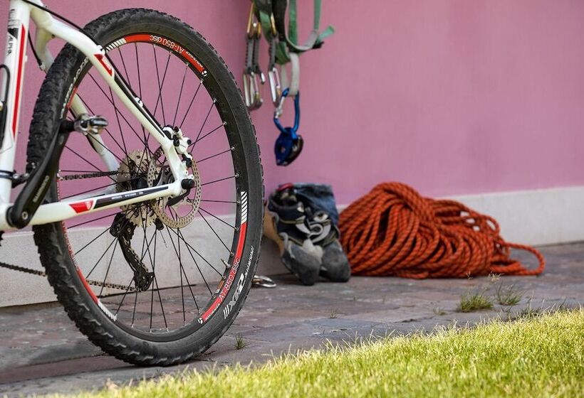 فندق Agritur La Cort