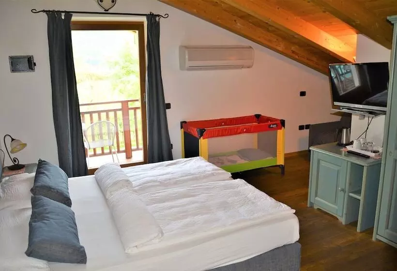 ホテル Agritur La Cort