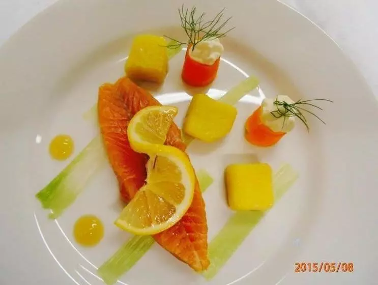 هتل Logis Auberge De Keralloret