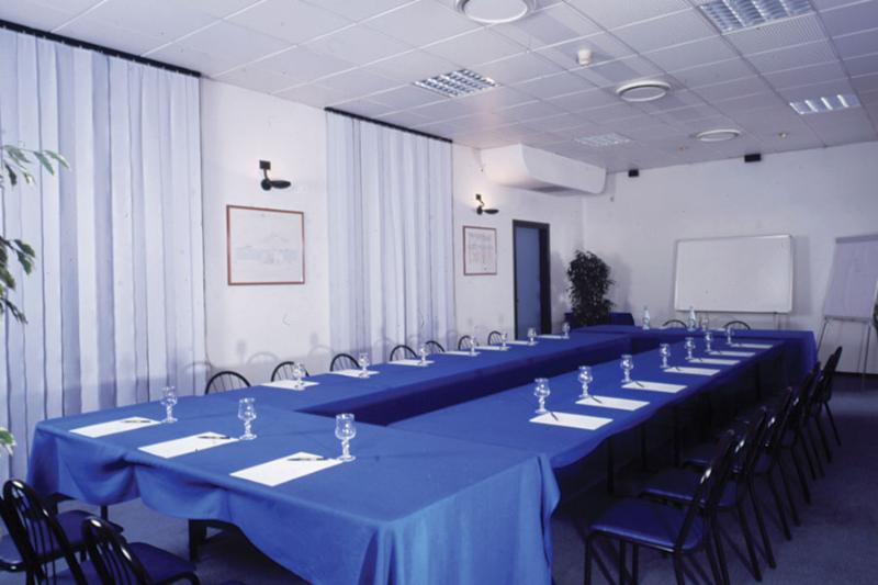 בית מלון כפרי Eden