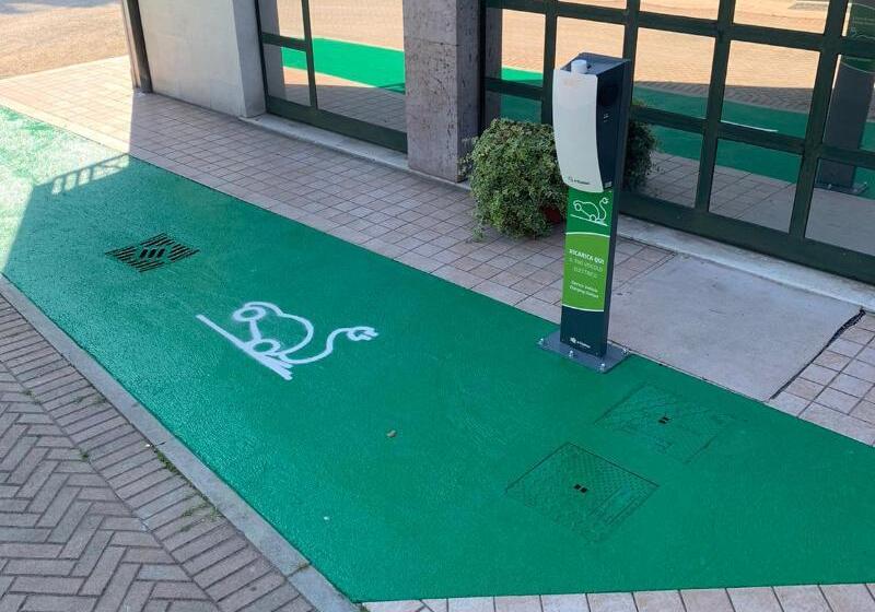 בית מלון כפרי Eden