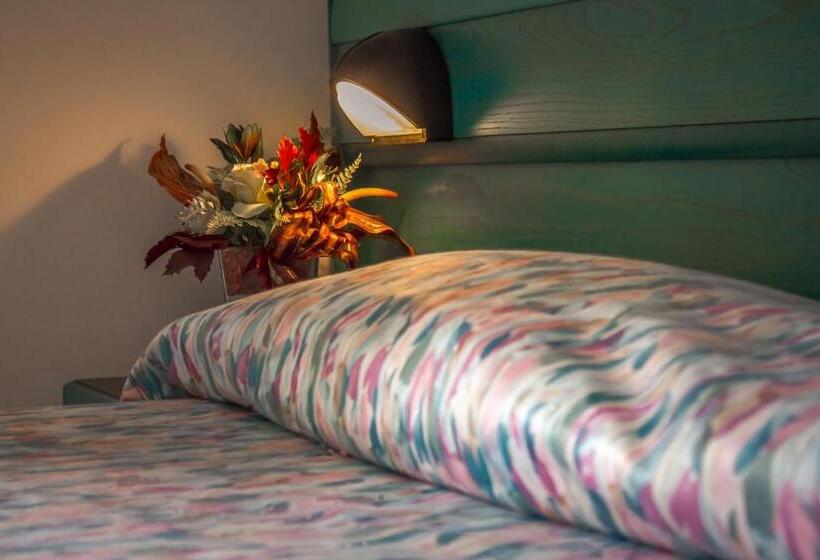 בית מלון כפרי Eden