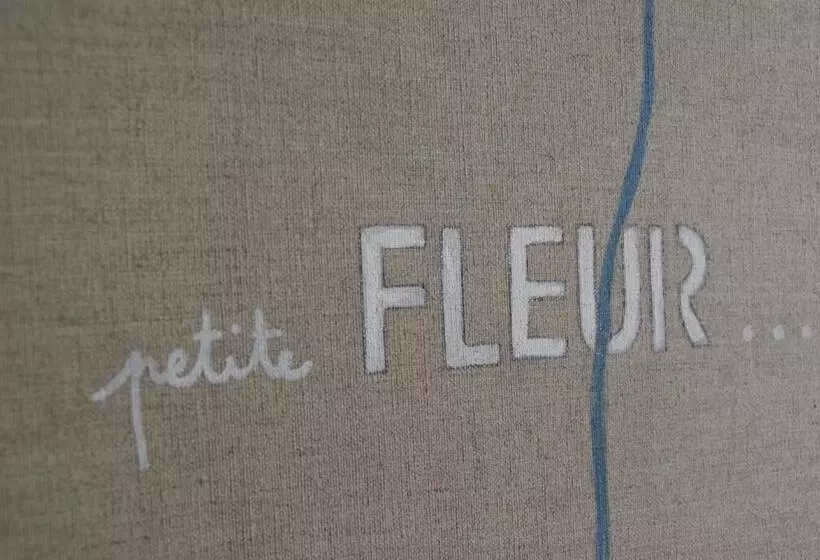 ホテル Hôtel Des Deux Mers