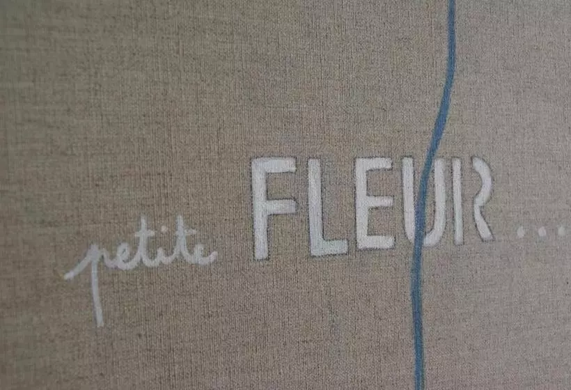 ホテル Hôtel Des Deux Mers