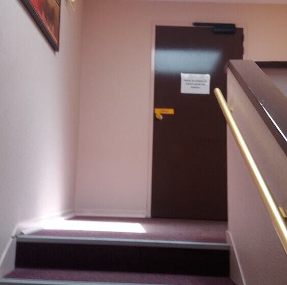 酒店 Hôtel Lou Mistralou