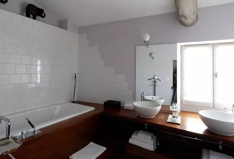 هتل La Maison Sur La Sorgue Esprit De France