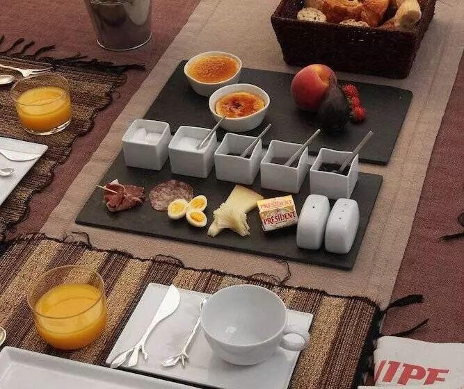 هتل La Maison Sur La Sorgue Esprit De France