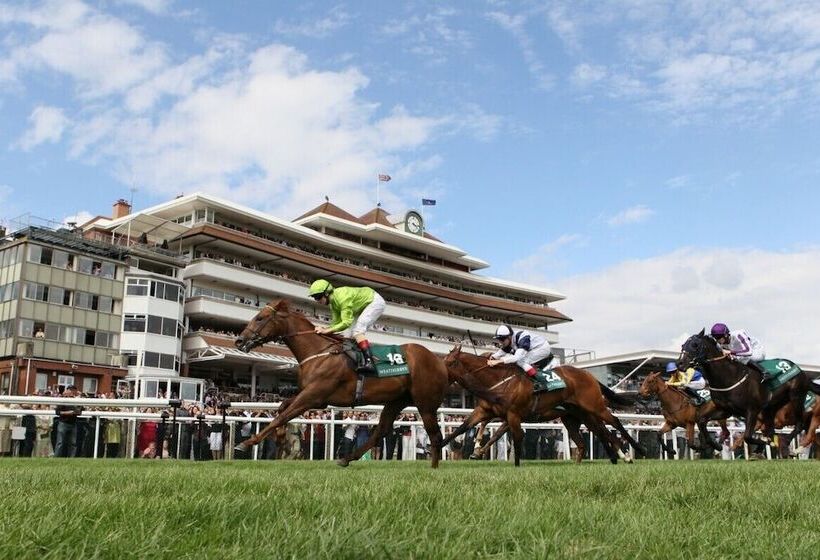 호텔 The George & Horn Near Newbury