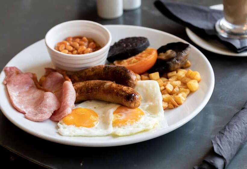 호텔 The George & Horn Near Newbury