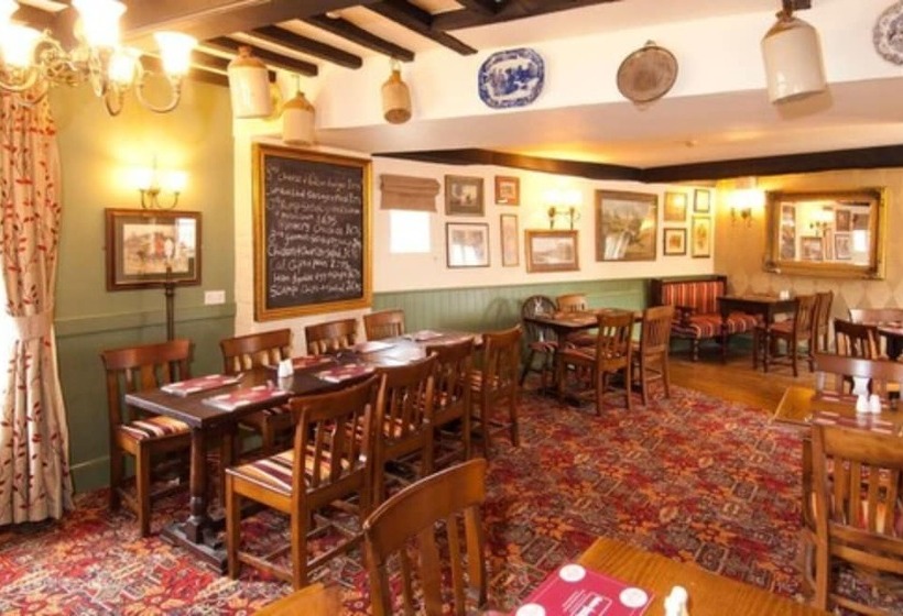 호텔 The George & Horn Near Newbury