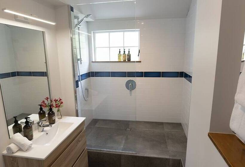 فندق The Old Oak Boutique