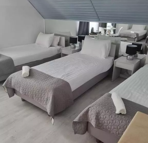 Отель Willa Ela