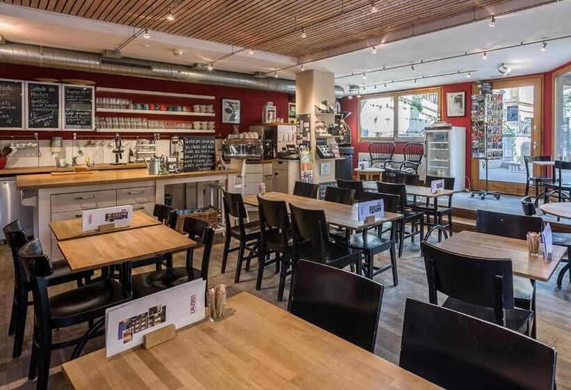 ホテル Le Café Hôtel De L Aubier