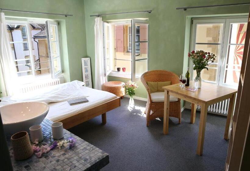 ホテル Le Café Hôtel De L Aubier