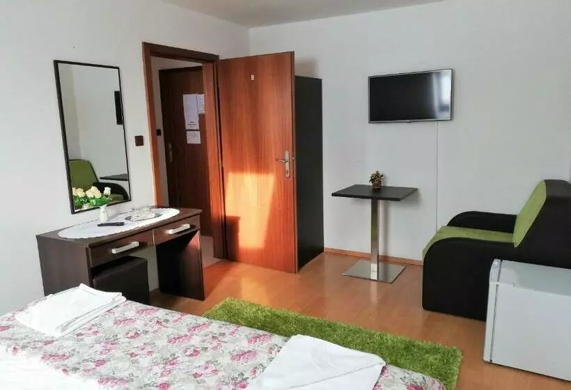 Majatalo Penzion Panda 2