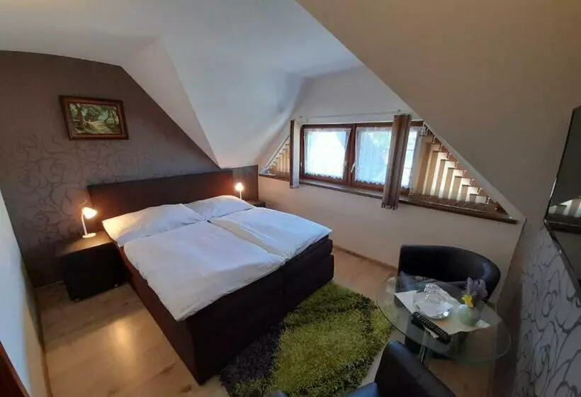 Majatalo Penzion Panda 2