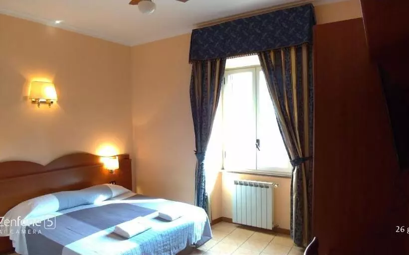 پانسیون Termini Station Rooms Holidays