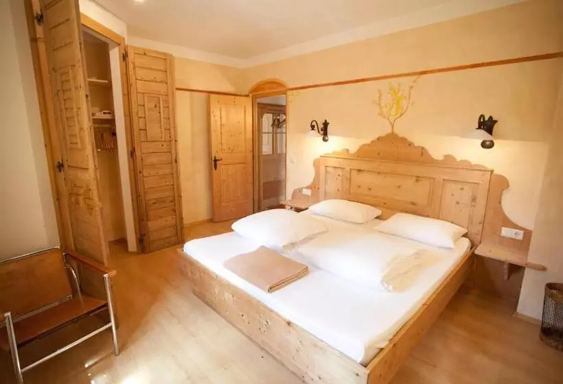 Piccolohotel Tempele Garni