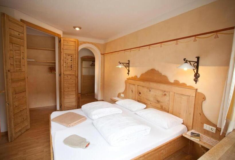 Piccolohotel Tempele Garni