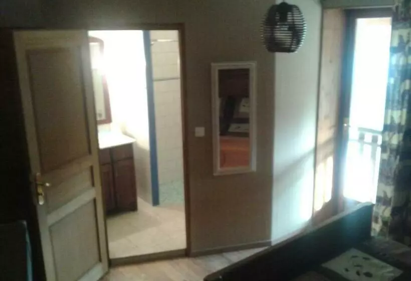 Aamiaismajoitus (B&B) Chambres D  Hôtes Au Vieux Préssoir