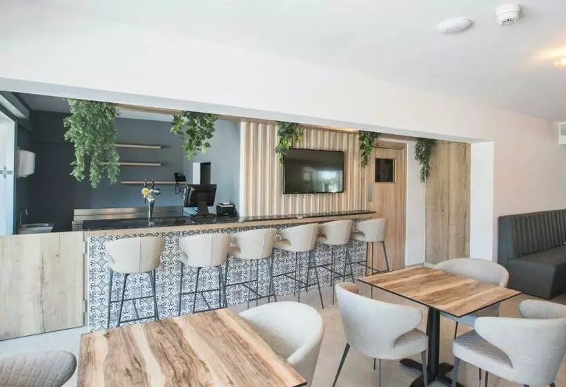 Hotelli Bohemian Gardens