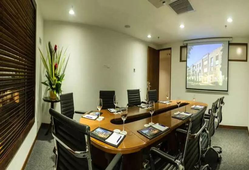 هتل Habitel Select